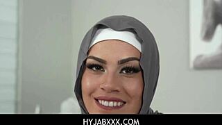 Hyjabxxx - fitness trainer fucks exotic arabic client, how wild is that?