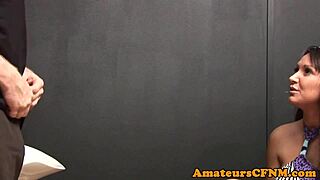 बॉसी ब्रिटिश सीएफएनएम बेब लंड हिलाती 😏