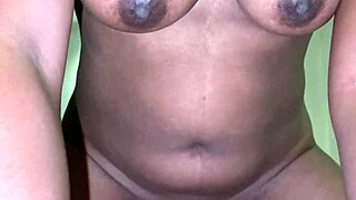 desi babe moans during ass fuck 😍