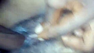 Deep Deep14 shows how to make her scream and cum fast in homemade clip.