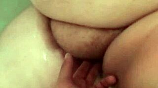 uhh, bathtub masturbation got me wet with my man