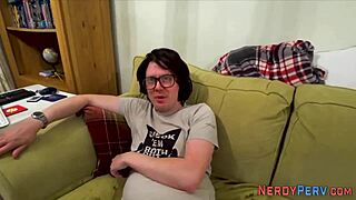 Real amateur experiences a facial in high definition reality video