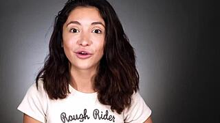 I masturbaate with vibraator till I cum