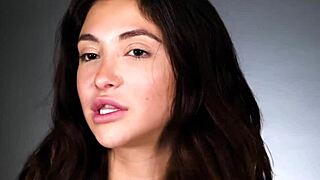 I masturbaate with vibraator till I cum