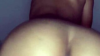horny 18 year old woman moves her ass. So sexy! 😘