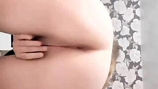 Beautiful teenage webcam show with masturbation and anal sex