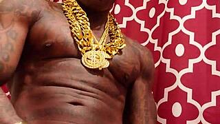 बीबीसी वर्शिप हललूजा जॉनसन ने सोलो मास्टरबेशन में विशाल काला लंड हिलाया