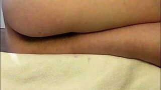 very hairy pussy pulsates in real orgasm without hands