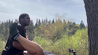 remi getting bbc on rock?