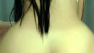 लंबे बालों वाली काउगर्ल लंड चढ़कर क्रीमपाई तक ले जाती