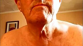 I feel so horny wanking my hairy cock to cum.