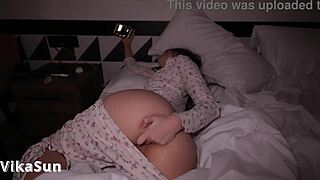 i had a great orgasm before bed using a dildo