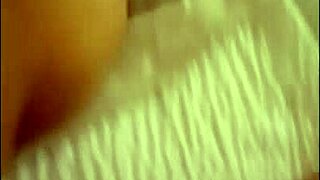 sexy blonde teen 18+ with big tits 😘