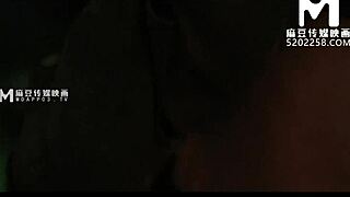 Su Yu Tang in parasitic sex scene.