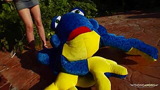 picked up blonde at gas station, nailed at home with doggystyle