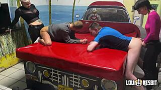 Bisexuell FEMDOM Foursome with Lou Nesbit, Lia Louise