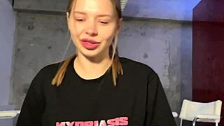 girlfriend acts slutty deepthroating big cocks