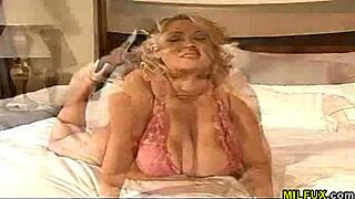 Huge Blonde MILF BBW Boobs