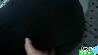 i fuck a mature woman with a nice ass