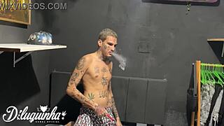 Look What Happened When The Photographer Hit On His Hetero Client!