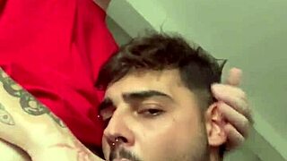 Vacation sex in middle of day at beach 😘