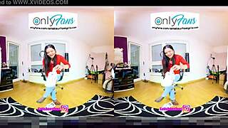 I Watch Vr 3d Foot Girl Trailer With Shoeplay And Crushing Nylons
