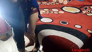 मैंने अपनी देसि हाउसवाइफ को फक किया जब वह घर साफ कर रही थी