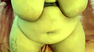 busting a huge fat load inside my girlfriend pussy