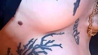 Goth Babe with Huge Lips Shows Off Big Ass While Masturbating
