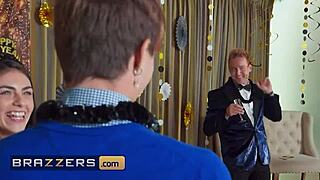 Van fucks Kira Noir and Xxlayna Marie