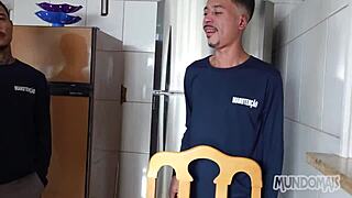 uma despedida diferente com blowjob gay e bareback