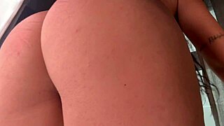 Kalena Mitrak films wild double penetration with toys! 😍