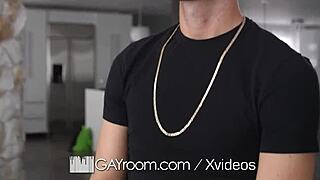 Gayroom Offers Big Dick Massage in Call Session