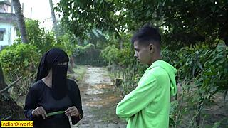 indian hijab girl datin' sex with hubby's friend... oops!