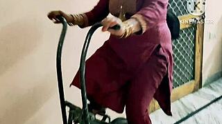 DP loving Eurobabe gets interracially fucked!