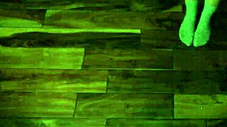 Stepbro jerks huge boner with horny stepsister Daphne Dare in taboo POV