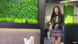 This babe preps for anal with favorite shawarma treat