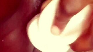 Ebony woman uses dildo for solo orgasm, goes viral