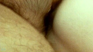 I'm riding with my big booty in this Colombian video.