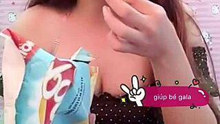 Red Panty Upskirt Flash Now!