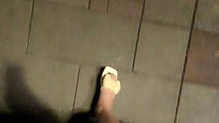 Shemale Ting Xuan puts on butt plug and masturbates outdoors 😏