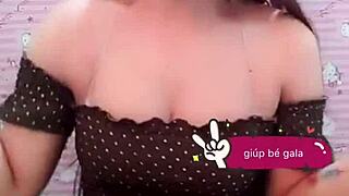 Red Panty Upskirt Flash Now!