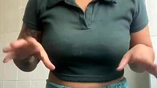 i enjoy showing off my swollen pussy to everyone