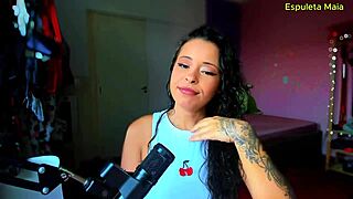 i'm holding back not to cum too soon with espuleta maia, ahh