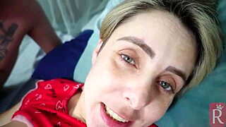 वाह! देखो मेरा पति दोस्त को लाता है मुझे रॉ पाउंड करने के लिए!