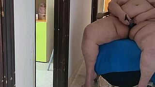 Coolmarina Meona explores a new tool for intense self-pleasure