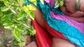 indian beauty showing off her stunning boobs.