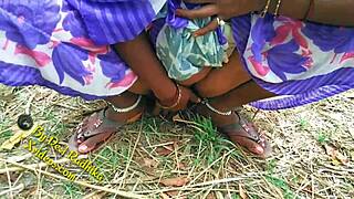 इंडियन कपल जंगल में आउटडोर में वाइल्ड होता है। और देखना चाहते हो?