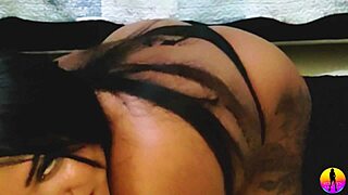 latina siririca dances sensually and fists her big pussy solo, cumming a lot