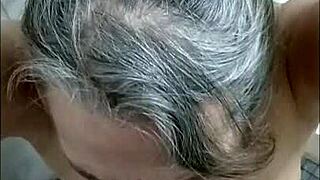 Esclave F Gets Dirty in Highway Toilet WC on 2025-02-04